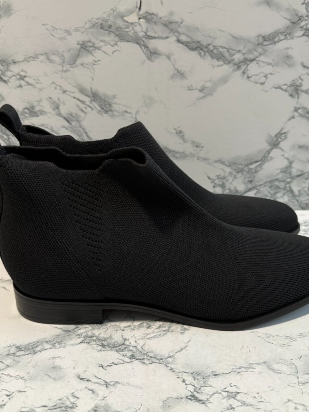Vivaia Women 40 US 9 Square Toe Chelsea Boot Ankle Slip On Black Water Repellent